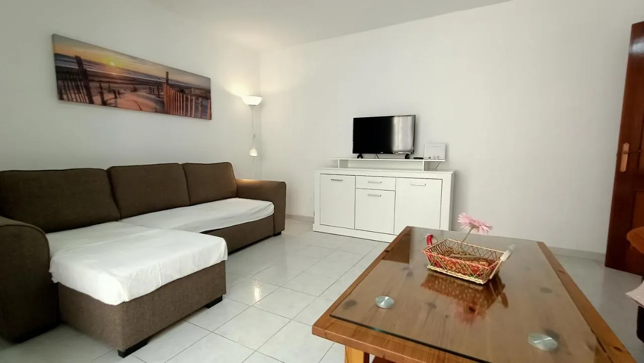 Alquilaencanarias El Medano, El Cabezo, Next To The Beach !!! Apartment