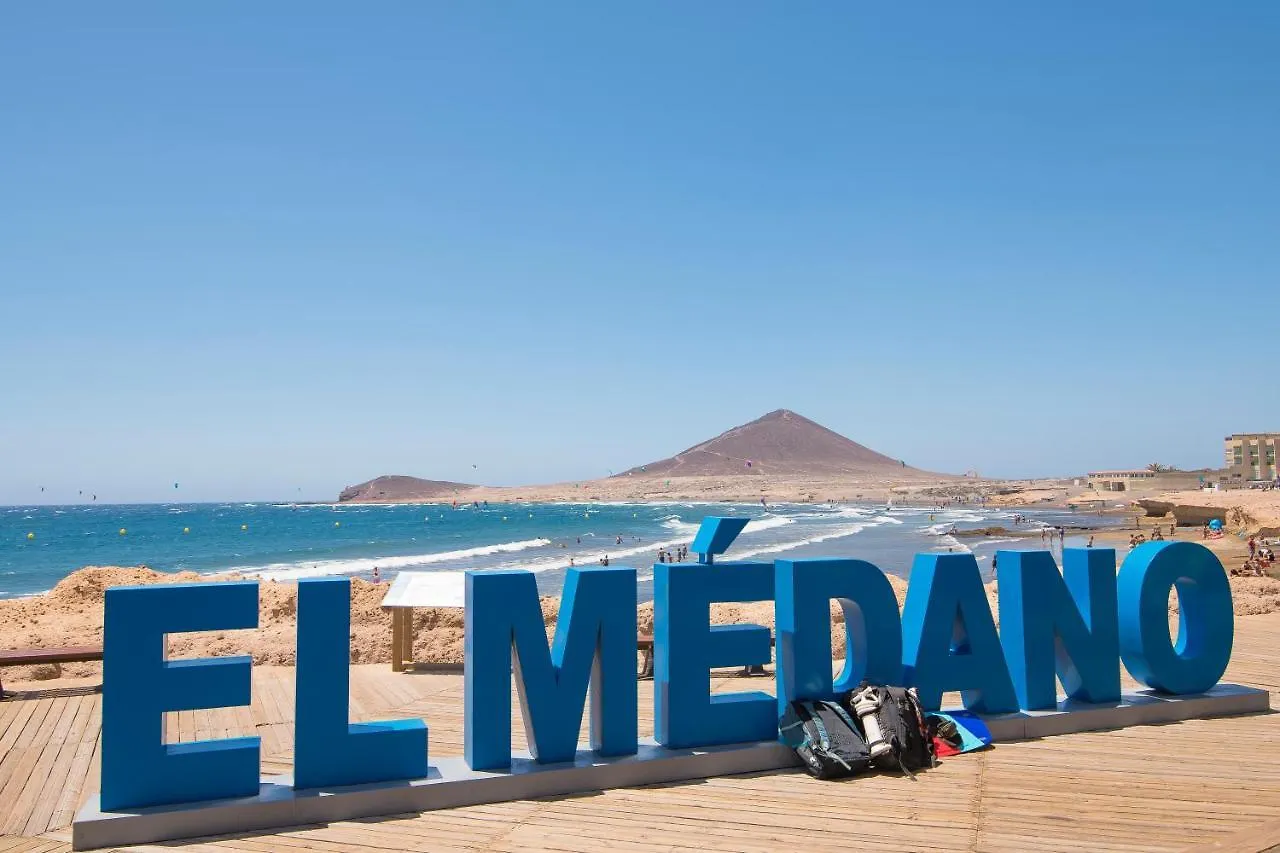 Alquilaencanarias El Medano, El Cabezo, Next To The Beach !!! location